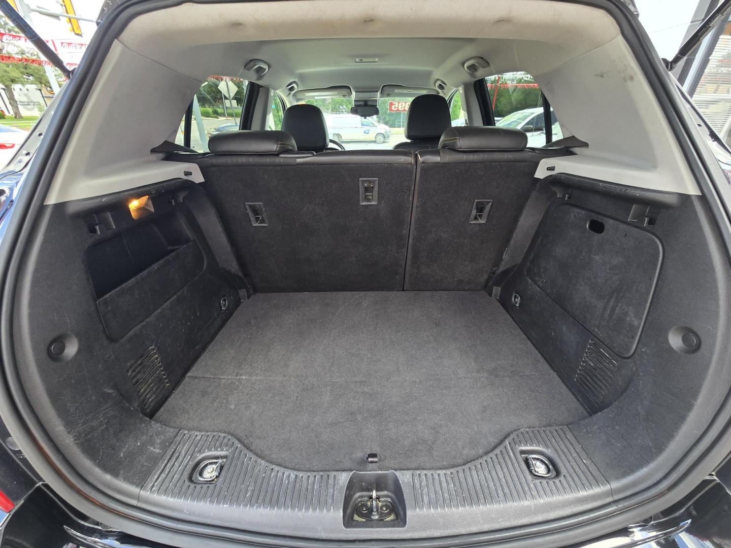 2019 Black /Gray Chevrolet Trax LT FWD (3GNCJLSB2KL) with an 1.4L L4 DOHC 16V engine, 6A transmission, located at 503 West Court, Seguin, TX, 78155, (830) 379-3373, 29.568621, -97.969803 - 2019 Chevrolet Trax LT FWD with a 1.4L L4 DOHC 16V, Automatic, Tilt, Cruise, AM/FM/AUX Touchscreen Stereo, Power Windows, Locks, Seat and Side Mirrors, Bluetooth, Automatic Headlights, Onstar Capability, Alloy Wheels, Backup Camera, Rear Wiper, Rear Defroster and more!! - Photo#7
