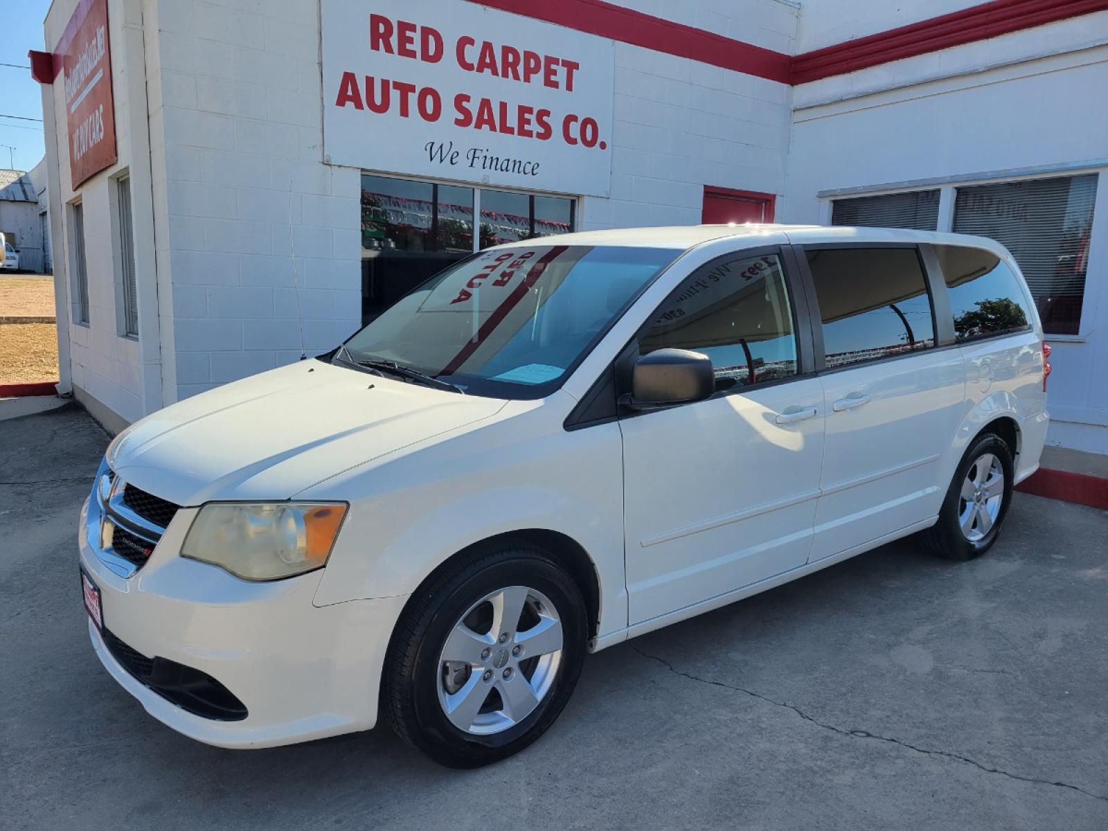 2013 WHITE /Gray Dodge Grand Caravan SE (2C4RDGBG2DR) with an 3.6L V6 DOHC 24V engine, 6-Speed Automatic transmission, located at 503 West Court, Seguin, TX, 78155, (830) 379-3373, 29.568621, -97.969803 - Photo #0