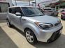 2015 SILVER /Gray Kia Soul Base (KNDJN2A28F7) with an 1.6L L4 DOHC 16V engine, Automatic transmission, located at 503 West Court, Seguin, TX, 78155, (830) 379-3373, 29.568621, -97.969803 - 2015 Kia Soul Base with a 1.6L L4 DOHC 16V, Automatic, Tilt, Cruise, AM/FM/AUX Stereo, Power Windows, Locks and Side Mirrors, Bluetooth, Tinted Windows, Alloy Wheels, Rear Wiper, Rear Defroster and more!! - Photo#1