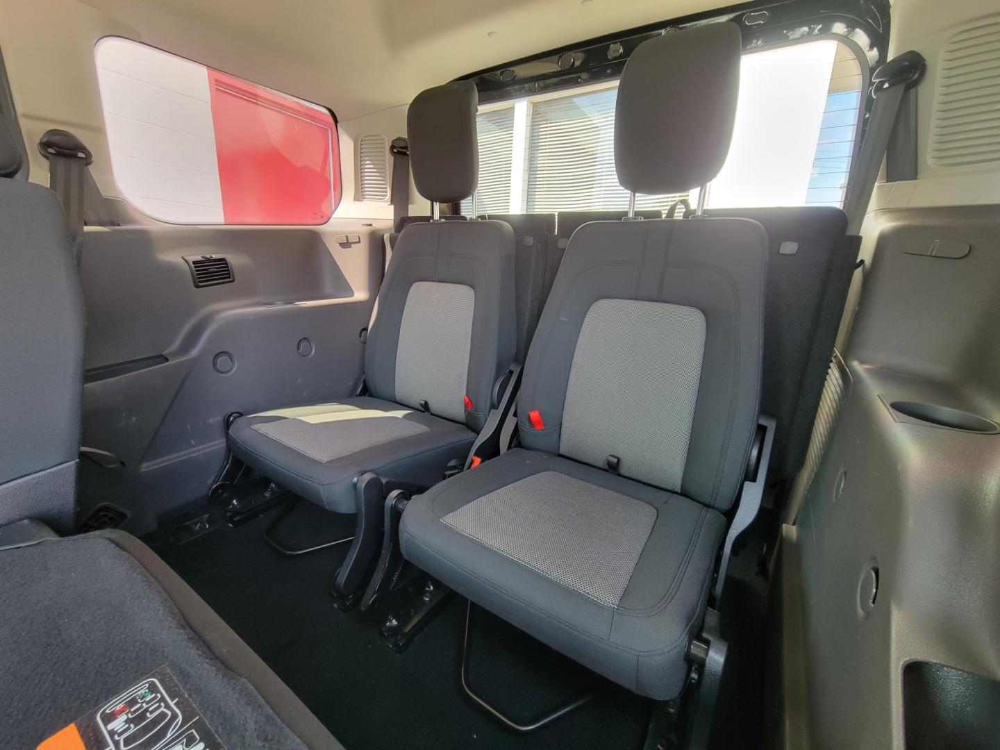 2020 Black /BLACK Ford Transit Connect Wagon XL w/Rear Liftgate LWB (NM0GE9E23L1) with an 2.5L L4 DOHC 16V engine, 6A transmission, located at 503 West Court, Seguin, TX, 78155, (830) 379-3373, 29.568621, -97.969803 - Photo#7