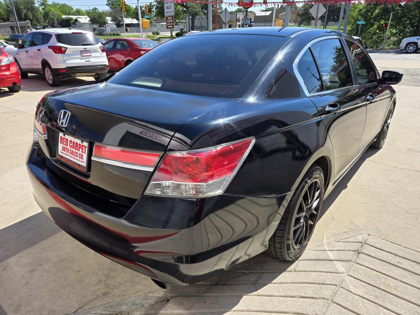 2012 BLACK /BEIGE Honda Accord (1HGCP2F4XCA) with an 2.4L I4 F DOHC 16V engine, Automatic transmission, located at 503 West Court, Seguin, TX, 78155, (830) 379-3373, 29.568621, -97.969803 - 2012 Honda Accord LX-P Sedan AT with a 2.4L I4 F DOHC 16V, Automatic, Tilt, Cruise, AM/FM/AUX Touchscreen Stereo, Power Windows, Locks, Seat and Side Mirrors, Tinted Windows, Alloy Wheels, Rear Defroster and more!! - Photo#2