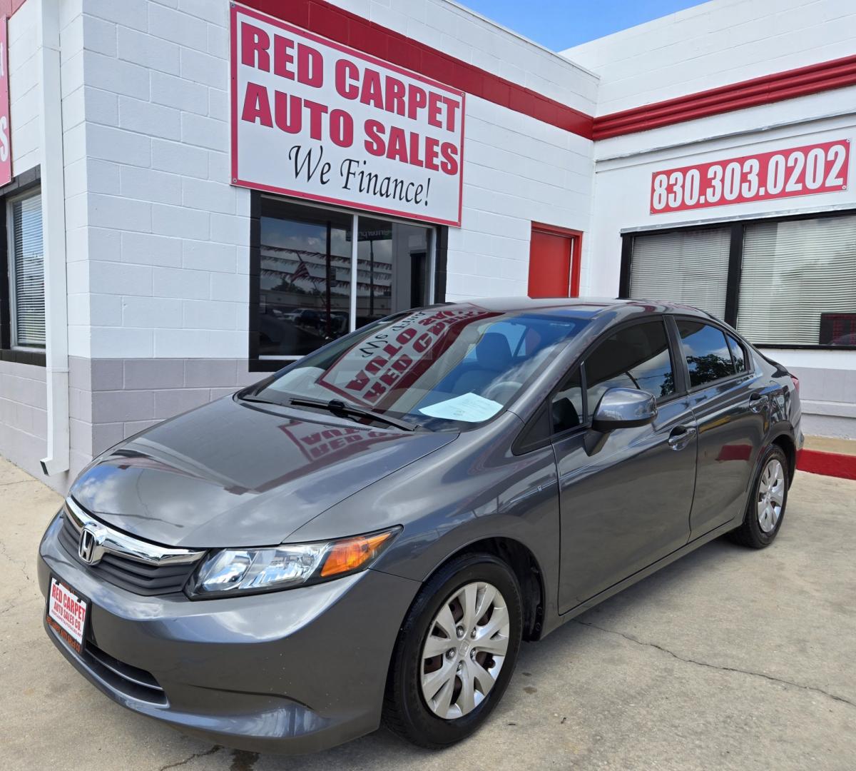 2012 GRAY Honda Civic (2HGFB2F58CH) with an 1.8L I4 F SOHC 16V engine, Automatic transmission, located at 503 West Court, Seguin, TX, 78155, (830) 379-3373, 29.568621, -97.969803 - 2012 Honda Civic LX Sedan with a 1.8L I4 F SOHC 16V, Automatic, Tilt, Cruise, AM/FM/CD/AUX Stereo, Power Windows, Locks and Side Mirrors, Tinted Windows, Rear Defroster and more!!- Photo#0