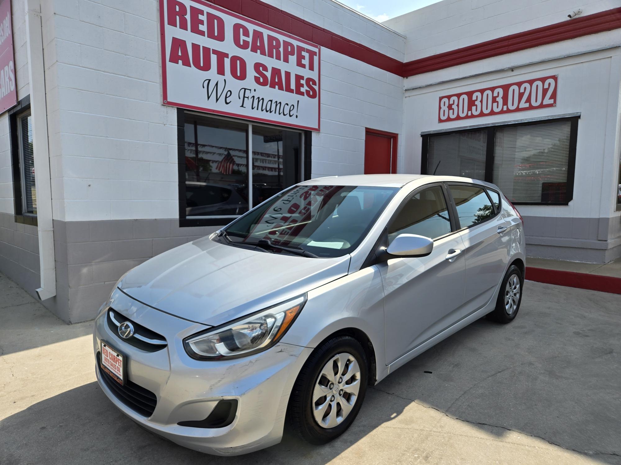photo of 2017 Hyundai Accent SE 5-Door