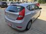 2017 SILVER Hyundai Accent SE 5-Door 6A (KMHCT5AE6HU) with an 1.6L L4 DOHC 16V engine, 6A transmission, located at 503 West Court, Seguin, TX, 78155, (830) 379-3373, 29.568621, -97.969803 - 2017 Hyundai Accent SE 5-Door with a 1.6L L4 DOHC 16V, Automatic, Tilt, Cruise, AM/FM/CD/AUX Stereo, Power Windows, Locks and Side Mirrors, Rear Wiper, Rear Defroster and more!! - Photo#2