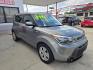 2016 GRAY Kia Soul (KNDJN2A28G7) with an 1.6L I4 F DOHC 16V engine, Automatic transmission, located at 503 West Court, Seguin, TX, 78155, (830) 379-3373, 29.568621, -97.969803 - 2016 Kia Soul Base with a 1.6L I4 F DOHC 16V, Automatic, Tilt, Cruise, AM/FM/AUX Stereo, Power Windows, Locks and Side Mirrors, Bluetooth, Tinted Windows, Alloy Wheels, Rear Wiper, Rear Defroster and more!! - Photo#1