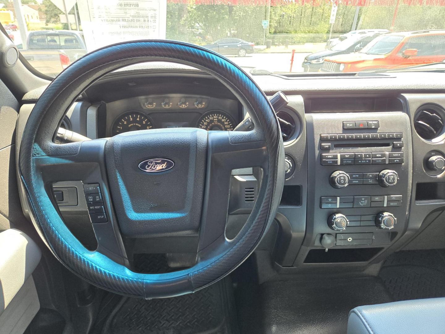 2013 GRAY Ford F-150 (1FTFW1EF0DK) with an 5.0L V8 F DOHC 32V engine, Automatic transmission, located at 503 West Court, Seguin, TX, 78155, (830) 379-3373, 29.568621, -97.969803 - 2013 Ford F-150 XLT 6.5-ft. Bed 4WD with a 5.0L V8 F DOHC 32V, Automatic, Tilt, Cruise, AM/FM/CD/AUX Stereo, Power Windows, Locks and Side Mirrors, Front Bench Seating, Running Boards, Tonneau Cover, Alloy Wheels, Towing and more!! - Photo#5