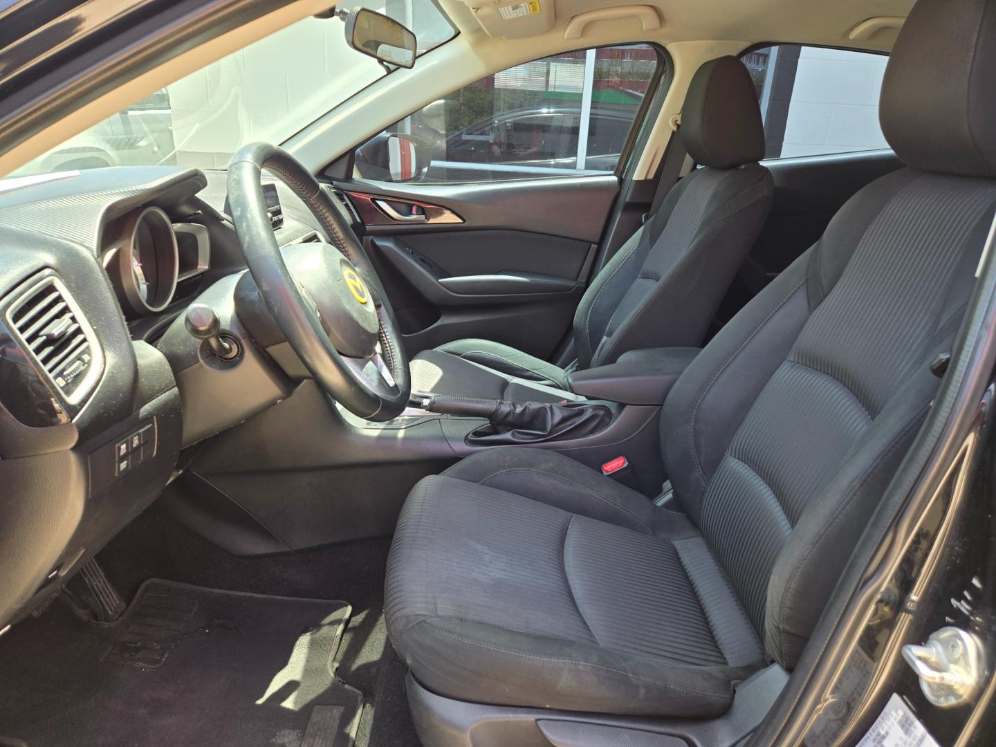 2014 Black /BLACK Mazda MAZDA3 (3MZBM1V74EM) with an 2.0L l4 F DOHC 16V engine, Automatic transmission, located at 503 West Court, Seguin, TX, 78155, (830) 379-3373, 29.568621, -97.969803 - Photo#4