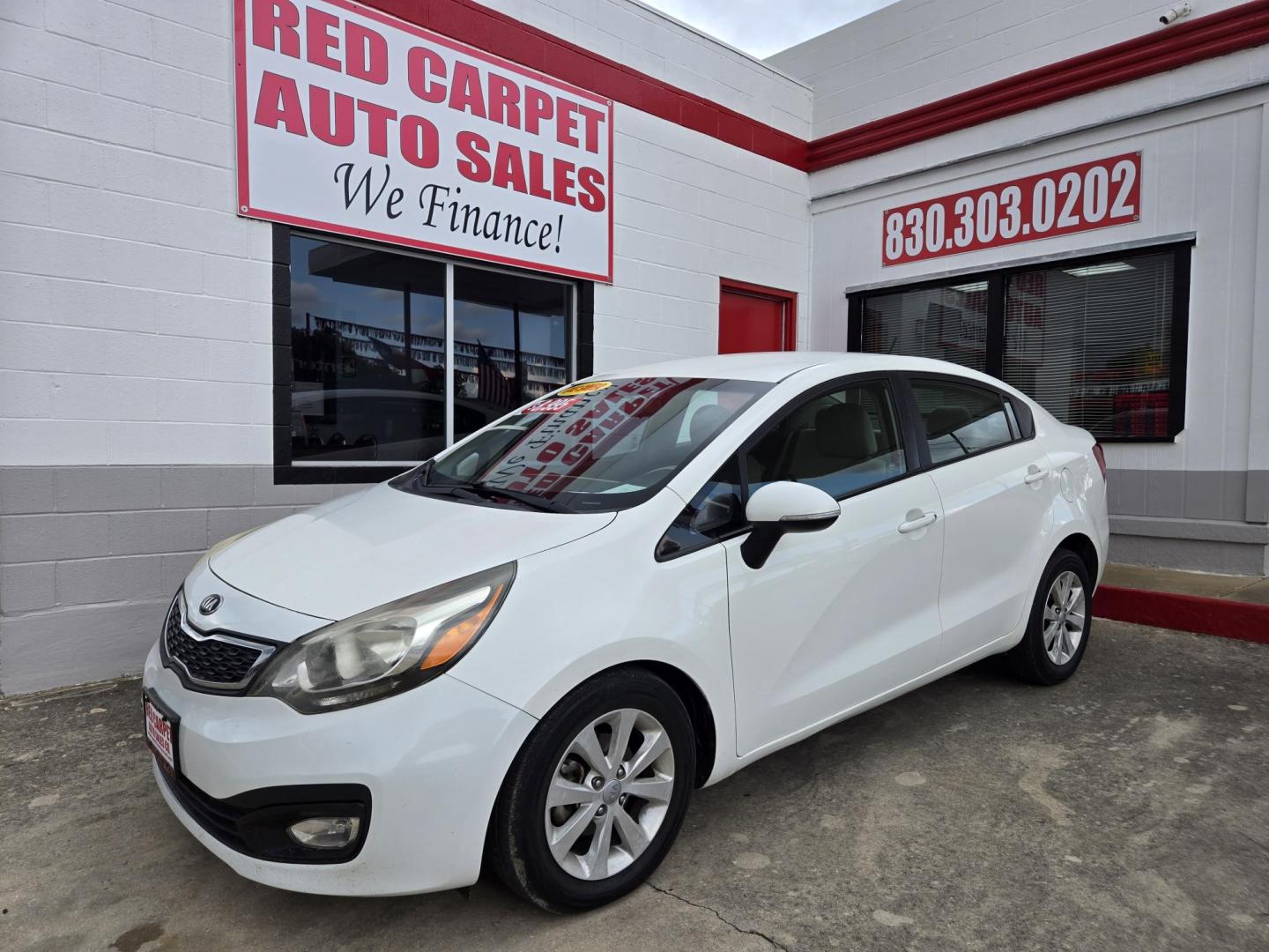 2013 Kia Rio EX (KNADN4A3XD6) with an 1.6L L4 DOHC 16V engine, Automatic transmission, located at 503 West Court, Seguin, TX, 78155, (830) 379-3373, 29.568621, -97.969803 - Photo#0