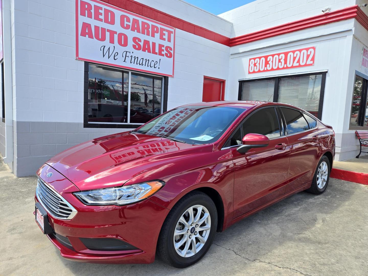 2017 Ford Fusion S (3FA6P0G78HR) with an 2.5L L4 DOHC 16V engine, 6A transmission, located at 503 West Court, Seguin, TX, 78155, (830) 379-3373, 29.568621, -97.969803 - Photo#0