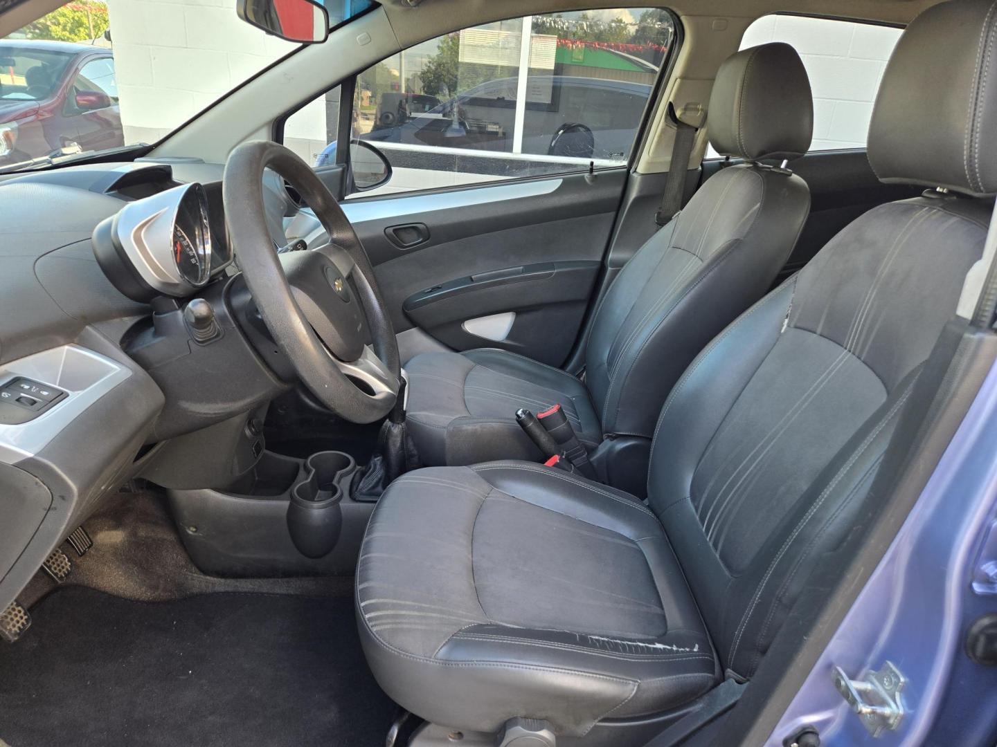 2015 Purple Chevrolet Spark LS Manual (KL8CA6S93FC) with an 1.2L L4 16V DOHC engine, 5-Speed Manual transmission, located at 503 West Court, Seguin, TX, 78155, (830) 379-3373, 29.568621, -97.969803 - Photo#5