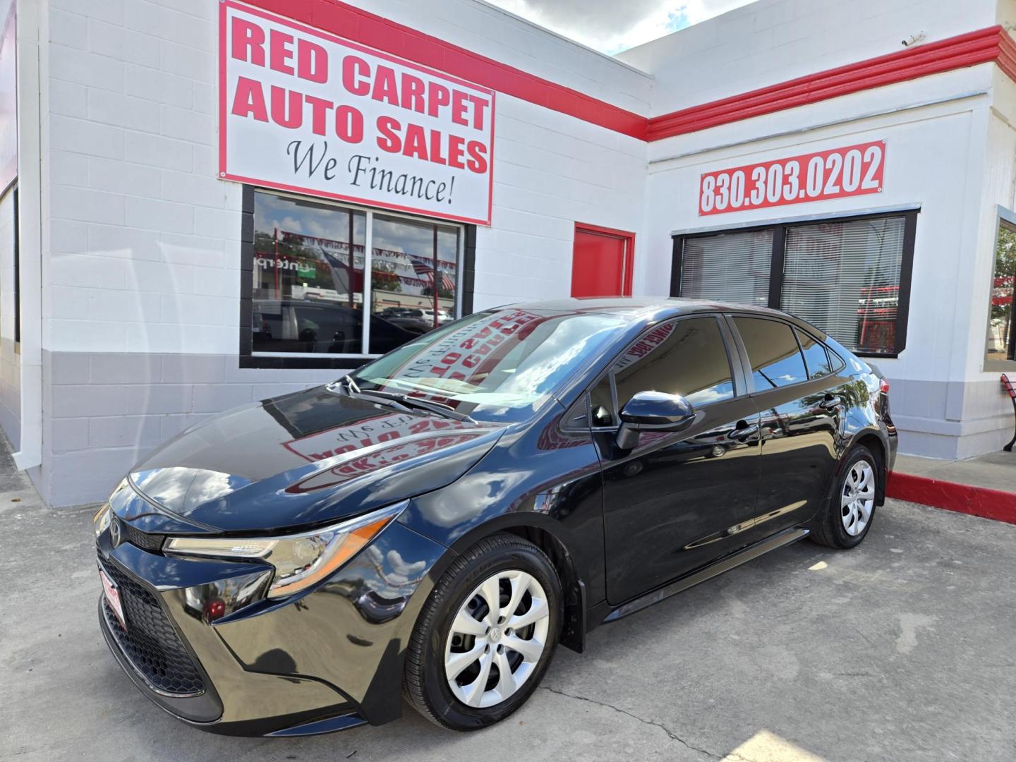 2020 Toyota Corolla LE (JTDEPRAEXLJ) with an 1.8L L4 DOHC 16V engine, Automatic transmission, located at 503 West Court, Seguin, TX, 78155, (830) 379-3373, 29.568621, -97.969803 - Photo#0
