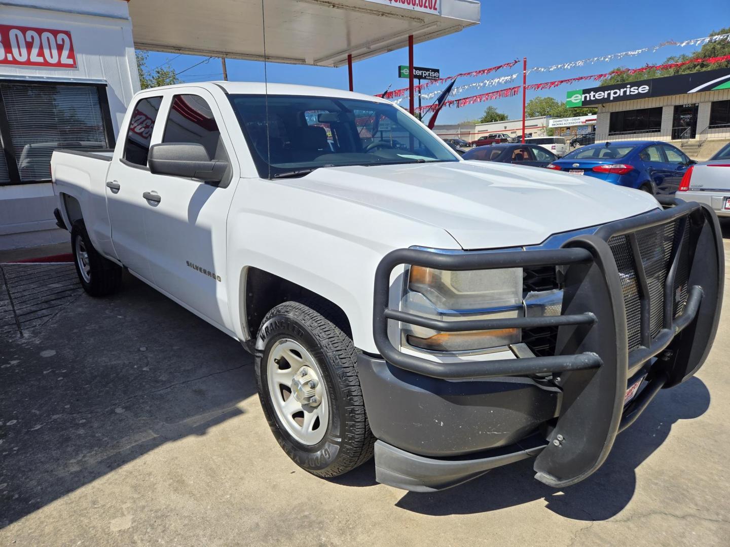 2016 Chevrolet Silverado 1500 Work Truck Double Cab 2WD (1GCRCNEHXGZ) with an 4.3L V6 OHV 12V engine, 6A transmission, located at 503 West Court, Seguin, TX, 78155, (830) 379-3373, 29.568621, -97.969803 - Photo#1