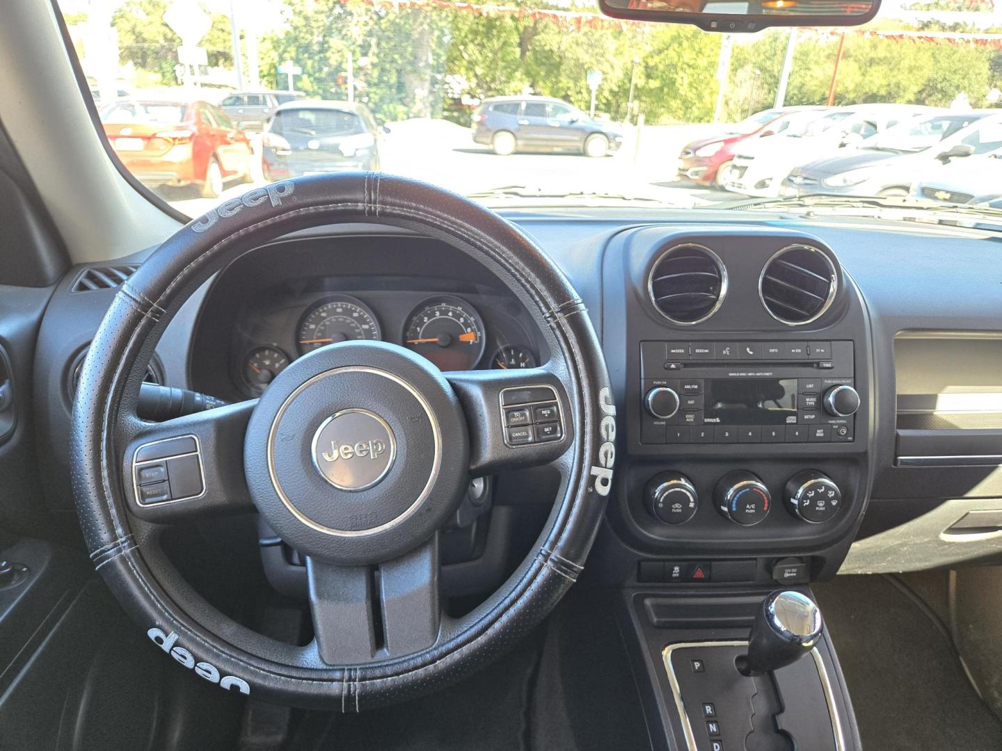 2017 Black Jeep Patriot Sport 2WD (1C4NJPBB9HD) with an 2.4L L4 DOHC 16V engine, Automatic transmission, located at 503 West Court, Seguin, TX, 78155, (830) 379-3373, 29.568621, -97.969803 - Photo#5