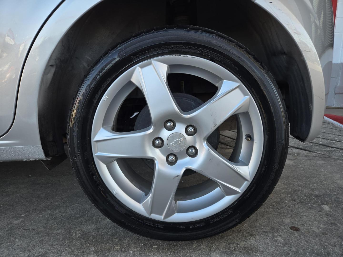 2016 Chevrolet Sonic LTZ Auto 5-Door (1G1JE6SB9G4) with an 1.4L L4 DOHC 24V TURBO engine, 6A transmission, located at 503 West Court, Seguin, TX, 78155, (830) 379-3373, 29.568621, -97.969803 - 2016 Chevrolet Sonic LTZ Auto 5-Door with a 1.4L L4 DOHC 24V TURBO, Automatic, Tilt, Cruise, AM/FM Touchscreen Stereo, Power Windows, Locks and Side Mirrors, Bluetooth, Onstar Capability, Alloy Wheels, Automatic Headlights, Rear Wiper, Rear Defroster and more!! - Photo#8