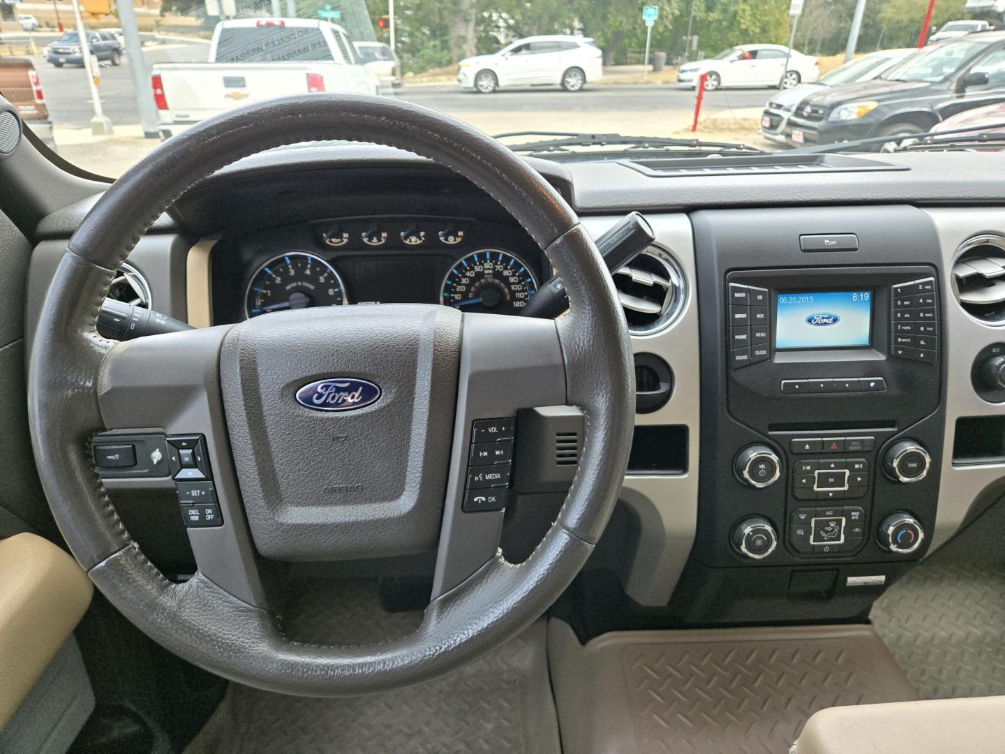 2013 Black Ford F-150 XLT SuperCrew 6.5-ft. Bed 2WD (1FTEW1CM9DF) with an 3.7L V6 DOHC 24V engine, 6-Speed Automatic transmission, located at 503 West Court, Seguin, TX, 78155, (830) 379-3373, 29.568621, -97.969803 - 2013 Ford F-150 XLT SuperCrew 6.5-ft. Bed 2WD with a 3.7L V6 DOHC 24V, Automatic, Tilt, Cruise, AM/FM/CD Stereo, Power Windows, Locks, Seat and Side Mirrors, Bluetooth, Front Bench Seating, Running Boards, Tinted Windows, Tonneau Cover, Trailer Towing, Alloy Wheels and more!! - Photo#5