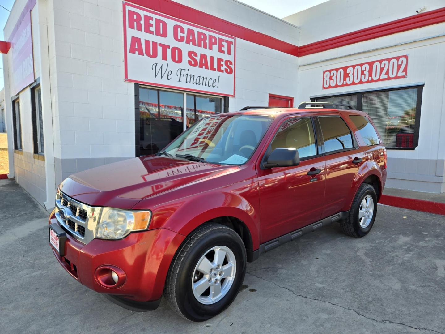 2009 Red Ford Escape XLT FWD V6 (1FMCU03G49K) with an 3.0L V6 DOHC 24V engine, 4-Speed Automatic transmission, located at 503 West Court, Seguin, TX, 78155, (830) 379-3373, 29.568621, -97.969803 - 2009 Ford Escape XLT FWD with a 3.0L V6 DOHC 24V, Automatic, Tilt, Cruise, AM/FM/CD/AUX Stereo, Power Windows, Locks, Seat and Side Mirrors, Bluetooth, Tinted Windows, Alloy Wheels, Rear Defroster, Rear Wiper and more!! - Photo#0