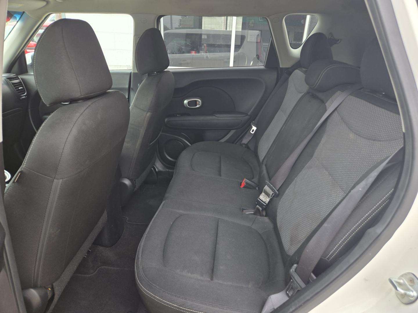 2018 WHITE Kia Soul + (KNDJP3A58J7) with an 2.0L L4 DOHC 16V engine, Automatic transmission, located at 503 West Court, Seguin, TX, 78155, (830) 379-3373, 29.568621, -97.969803 - 2018 Kia Soul + with a 2.0L L4 DOHC 16V, Automatic, Tilt, Cruise, AM/FM/AUX Touchscreen Stereo, Power Windows, Locks and Side Mirrors, Tinted Windows, Alloy Wheels, Backup Camera, Rear Defroster, Rear Wiper and more!! - Photo#6