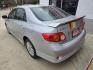 2010 SILVER Toyota Corolla Base 4-Speed AT (2T1BU4EE9AC) with an 1.8L L4 DOHC 16V engine, Manual Transmission transmission, located at 503 West Court, Seguin, TX, 78155, (830) 379-3373, 29.568621, -97.969803 - 2010 Toyota Corolla Base with a 1.8L L4 DOHC 16V, MANUAL TRANSMISSION, Tilt, Cruise, AM/FM/CD/AUX Stereo, Power Windows, Locks and Side Mirrors, Power Sunroof, Alloy Wheels, Rear Defroster and more!! - Photo#3
