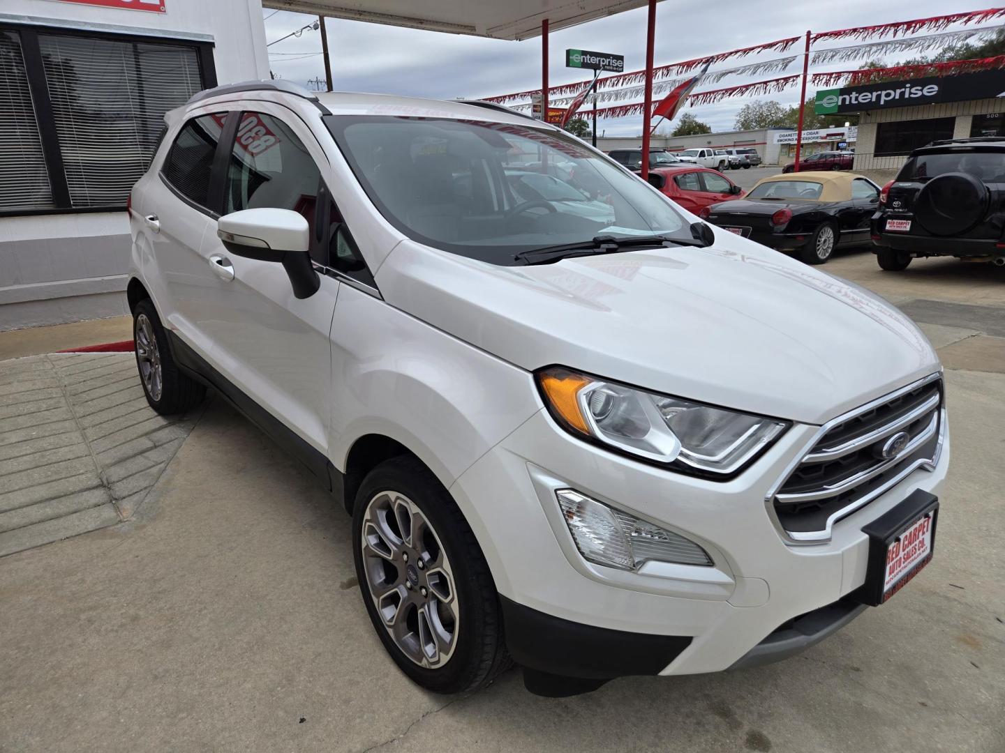 2020 WHITE Ford EcoSport Titanium AWD (MAJ6S3KL8LC) with an 2.0L L4 DOHC 16V engine, 6A transmission, located at 503 West Court, Seguin, TX, 78155, (830) 379-3373, 29.568621, -97.969803 - Photo#2