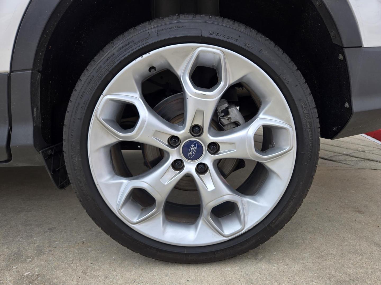 2014 WHITE Ford Escape Titanium FWD (1FMCU0JX4EU) with an 1.6L L4 DOHC 16V engine, 6-Speed Automatic transmission, located at 503 West Court, Seguin, TX, 78155, (830) 379-3373, 29.568621, -97.969803 - Photo#7
