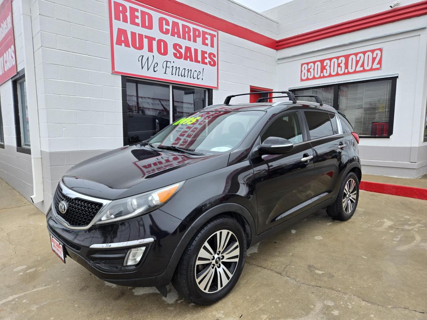 2015 Black Kia Sportage EX FWD (KNDPC3AC1F7) with an 2.4L V6 DOHC 24V engine, 6-Speed Automatic transmission, located at 503 West Court, Seguin, TX, 78155, (830) 379-3373, 29.568621, -97.969803 - Photo#0
