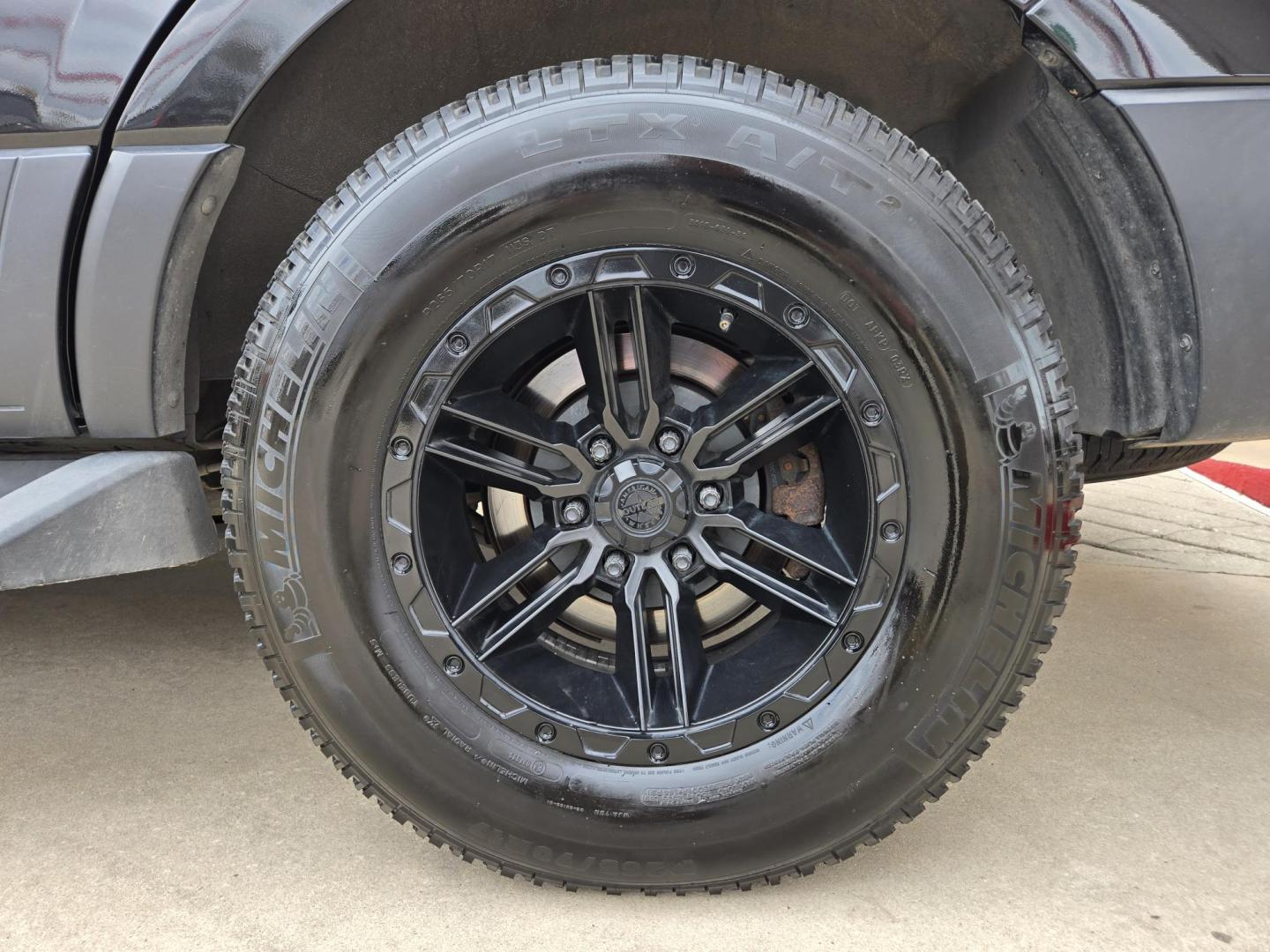 2014 Black Ford Expedition XL 4WD (1FMJU1G57EE) with an 5.4L V8 SOHC 16V FFV engine, 6-Speed Automatic transmission, located at 503 West Court, Seguin, TX, 78155, (830) 379-3373, 29.568621, -97.969803 - 2014 Ford Expedition XL 4WD with a 5.4L V8 SOHC 16V FFV, Automatic, Tilt, Cruise, AM/FM Touchscreen Stereo, Power Windows, Locks, Seat and Side Mirrors, Rear A/C, Tinted Windows, Automatic Headlights, Running Boards, Alloy Wheels, Rear Wipers, Rear Defroster and more!! - Photo#8