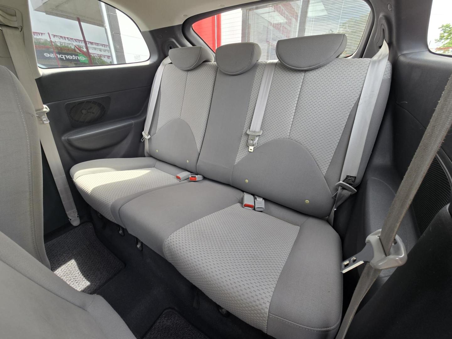2008 Blue Hyundai Accent GS 3-Door (KMHCM36CX8U) with an 1.6L L4 DOHC 16V engine, Automatic transmission, located at 503 West Court, Seguin, TX, 78155, (830) 379-3373, 29.568621, -97.969803 - 2008 Hyundai Accent GS 3-Door with a 1.6L L4 DOHC 16V, Automatic, Tilt, AM/FM/CD/AUX Stereo, Rear Defroster and more!! - Photo#6