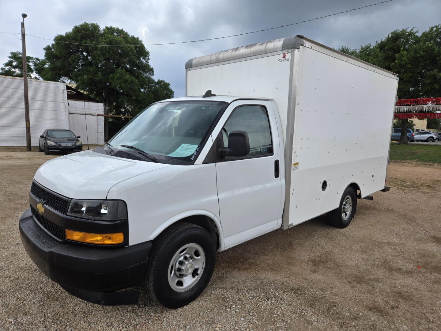 2019 WHITE Chevrolet Express G3500 139" (1GB0GRFP8K1) with an 4.3L V6 F OHV 12V engine, 6A transmission, located at 503 West Court, Seguin, TX, 78155, (830) 379-3373, 29.568621, -97.969803 - 2019 Chevrolet Express G3500 High Cube Van with a 4.3L V6 F OHV 12V, Automatic, Tilt, Cruise, AM/FM/AUX Stereo, Power Windows, Locks and Side Mirrors, Bluetooth, Onstar Capability, Automatic Headlights, Alloy Wheels, Rear Folding Shelving, Power Inverter, Winch, Ramps, Backup Camera and more!! - Photo#0
