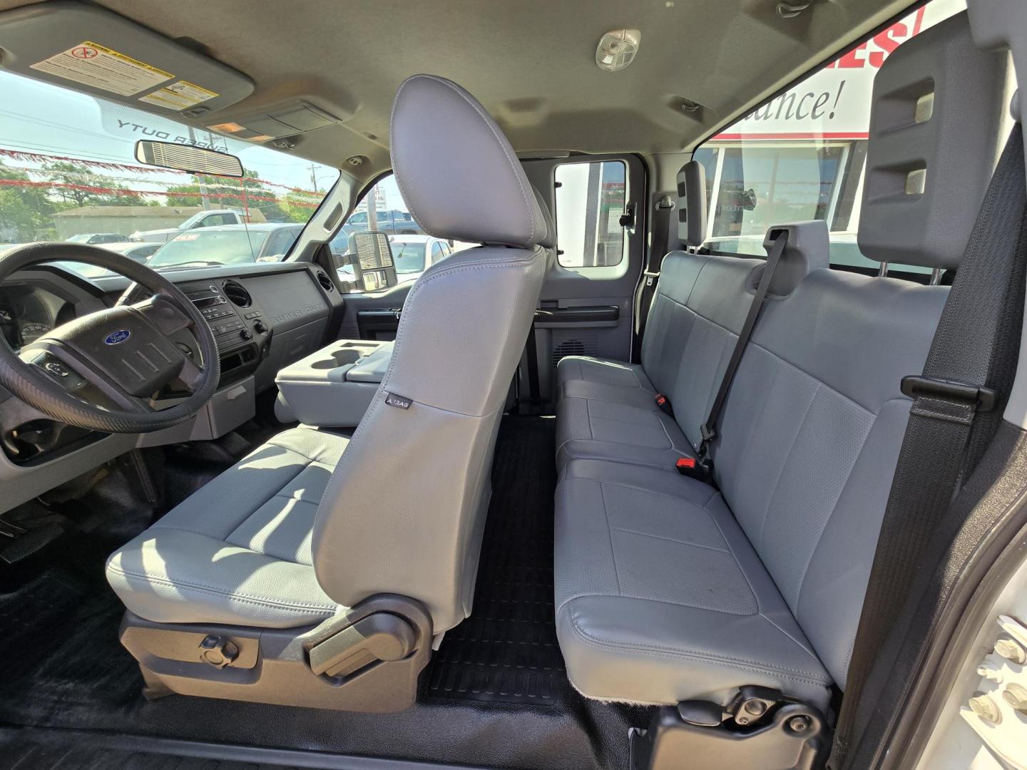 2015 WHITE Ford F-250 SD Lariat SuperCab 2WD (1FD7X2AT0FE) with an 6.7L V8 OHV 16V DIESEL engine, 6A transmission, located at 503 West Court, Seguin, TX, 78155, (830) 379-3373, 29.568621, -97.969803 - 2015 Ford F-250 SD Lariat SuperCab 2WD with a 6.7L V8 OHV 16V DIESEL, Automatic, Tilt, Cruise, AM/FM/CD/AUX Stereo, Power Windows, Locks and Side Mirrors, Knapheide Utility Box, Trailer Towing, Front Bench Seating, Alloy Wheels and more!! - Photo#6