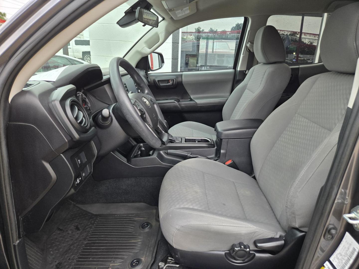 2021 GRAY Toyota Tacoma SR5 Double Cab Long Bed V6 6AT 4WD (5TFCZ5AN6MX) with an 3.5L V6 DOHC 24V engine, Automatic transmission, located at 503 West Court, Seguin, TX, 78155, (830) 379-3373, 29.568621, -97.969803 - 2021 Toyota Tacoma SR Double Cab 4WD with a 3.5L V6 DOHC 24V, Automatic, Tilt, Cruise, AM/FM Touchscreen Stereo, Power Windows, Locks and Side Mirrors, Bluetooth, Dual Climate Control, Tinted Windows, Backup Camera, Trailer Towing, Alloy Wheels and more!! - Photo#4