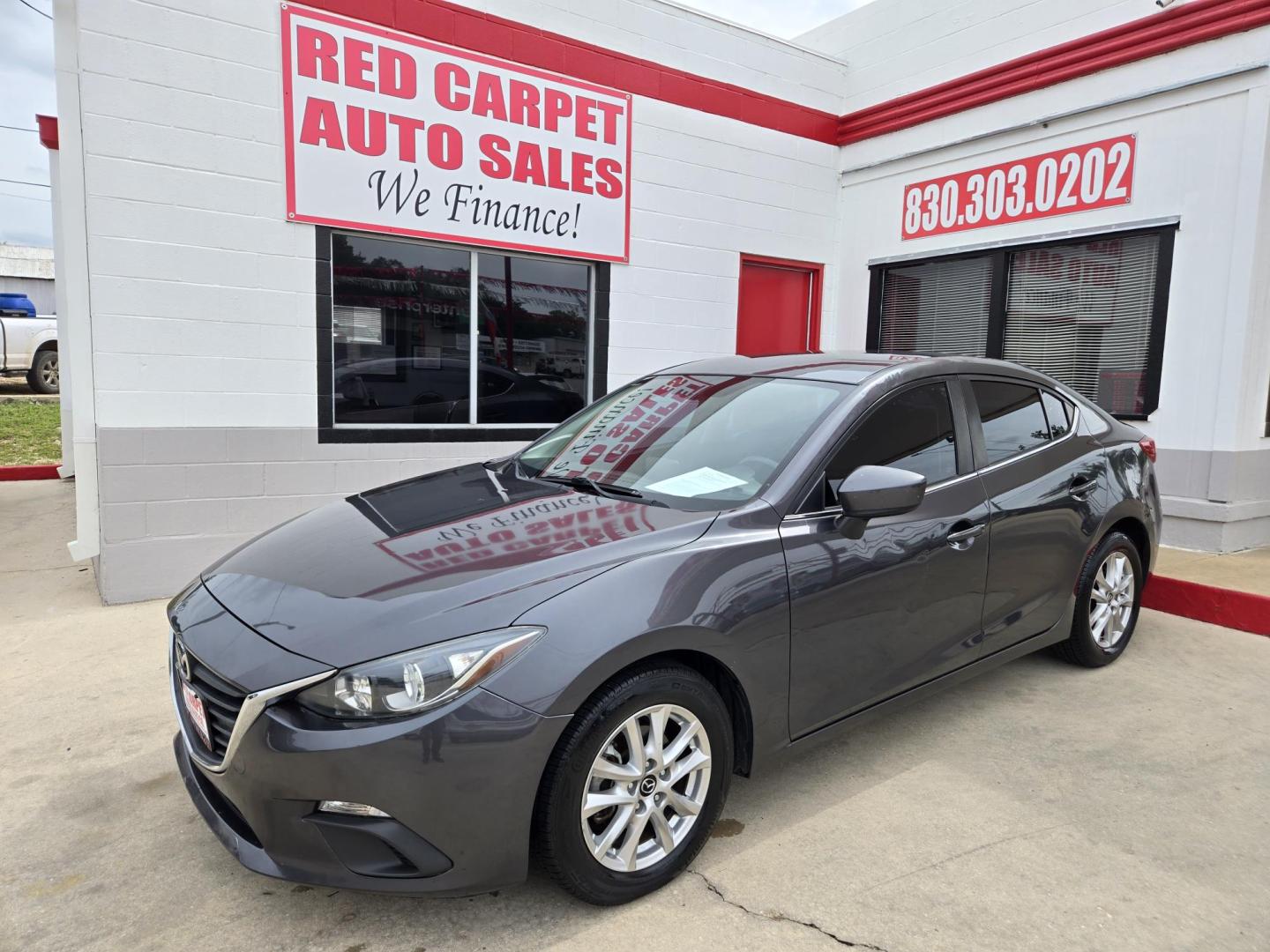2016 Mazda MAZDA3 i Sport AT 4-Door (JM1BM1U74G1) with an 2.0L L4 DOHC 16V engine, Automatic transmission, located at 503 West Court, Seguin, TX, 78155, (830) 379-3373, 29.568621, -97.969803 - 2016 Mazda MAZDA3 i Sport AT 4-Door with a 2.0L L4 DOHC 16V, Automatic, Tilt, Cruise, AM/FM/AUX Stereo, Power Windows, Locks and Side Mirrors, Bluetooth, Tinted Windows, Backup Camera, Alloy Wheels, Rear Defroster and more!! - Photo#0