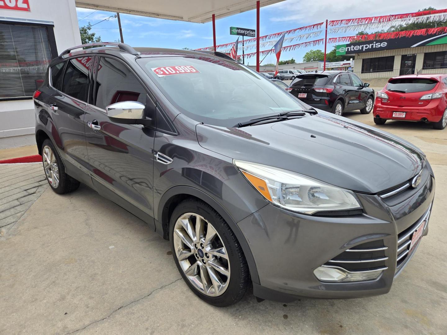 2015 GRAY Ford Escape SE 4WD (1FMCU9G90FU) with an 2.0L L4 DOHC 16V engine, 6-Speed Automatic transmission, located at 503 West Court, Seguin, TX, 78155, (830) 379-3373, 29.568621, -97.969803 - 2015 Ford Escape SE 4WD with a 2.0L L4 DOHC 16V, Automatic, Tilt, Cruise, AM/FM/CD Touchscreen Stereo, Power Windows, Locks, Seat and Side Mirrors, Bluetooth, Dual Climate Control, Rear A/C, Tinted Windows, Backup Camera, Bumper Sensors, Alloy Wheels, Rear Wiper, Rear Defroster and more!! - Photo#1