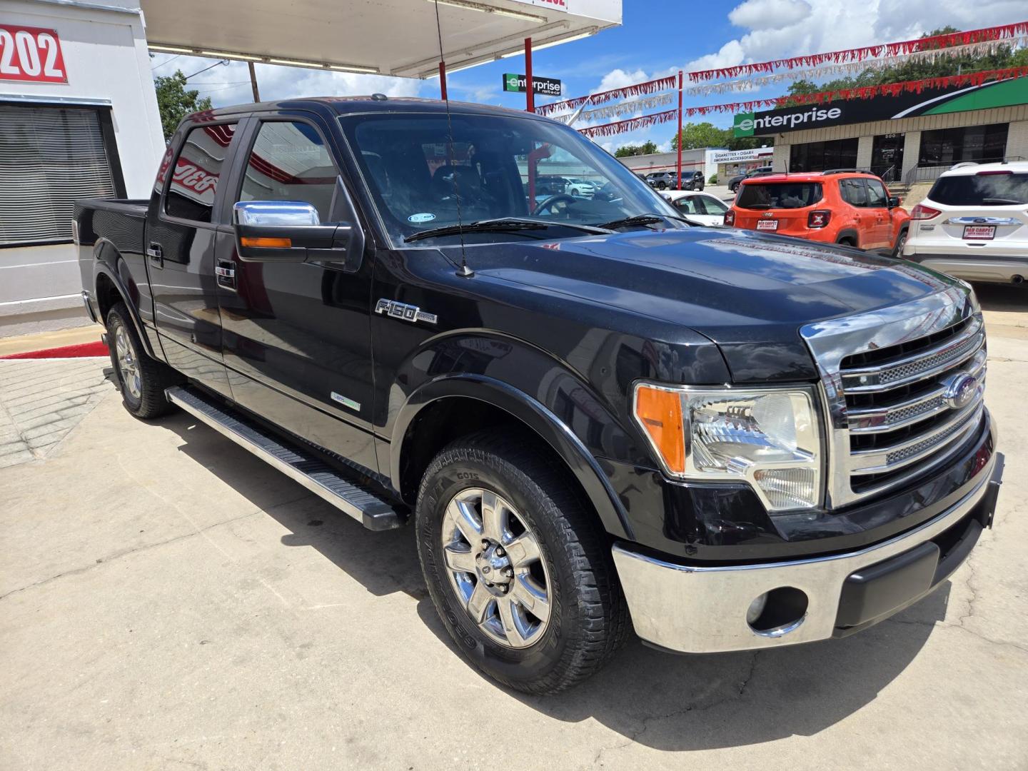2013 Black Ford F-150 Platinum SuperCrew 6.5-ft. Bed 2WD (1FTFW1CT6DK) with an 3.5L V6 TURBO engine, 6-Speed Automatic transmission, located at 503 West Court, Seguin, TX, 78155, (830) 379-3373, 29.568621, -97.969803 - 2013 Ford F-150 Platinum SuperCrew 6.5-ft. Bed 2WD with a 3.5L V6 TURBO, Automatic, Tilt, Cruise, AM/FM/CD Touchscreen Stereo, Power Windows, Locks, Seat and Side Mirrors, Leather Seating, Bluetooth, Dual Climate Control, Rear A/C, Heated and Cooled Seats, Running Boards, Backup Camera, Bumper Senso - Photo#1