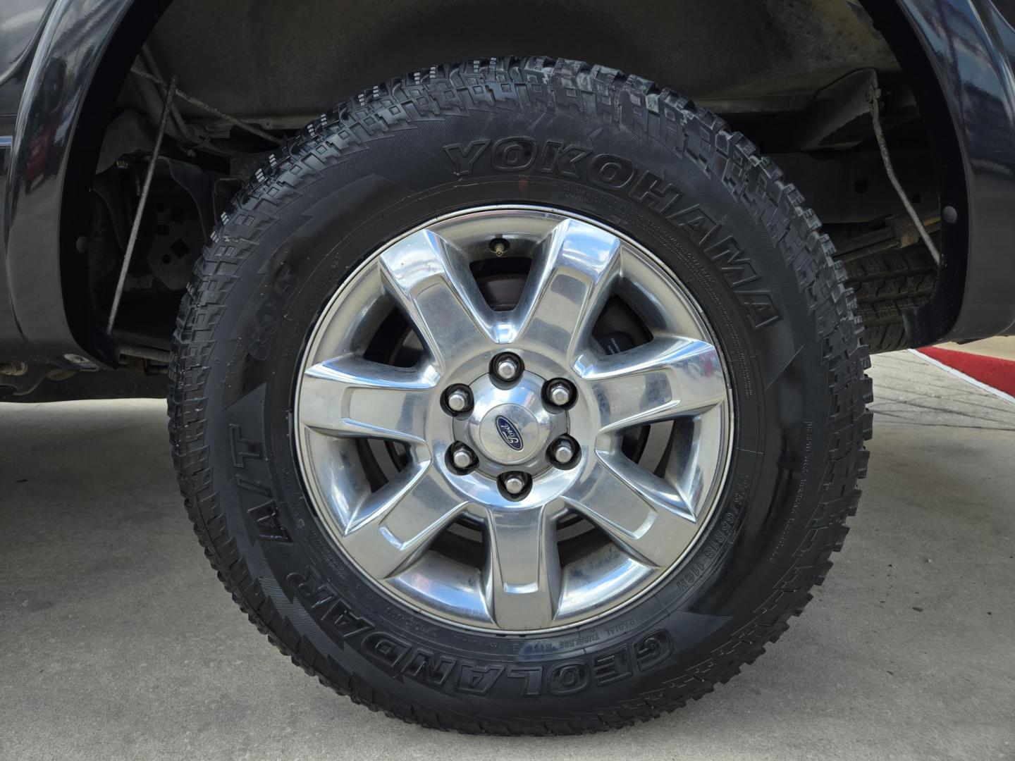 2013 Black Ford F-150 Platinum SuperCrew 6.5-ft. Bed 2WD (1FTFW1CT6DK) with an 3.5L V6 TURBO engine, 6-Speed Automatic transmission, located at 503 West Court, Seguin, TX, 78155, (830) 379-3373, 29.568621, -97.969803 - 2013 Ford F-150 Platinum SuperCrew 6.5-ft. Bed 2WD with a 3.5L V6 TURBO, Automatic, Tilt, Cruise, AM/FM/CD Touchscreen Stereo, Power Windows, Locks, Seat and Side Mirrors, Leather Seating, Bluetooth, Dual Climate Control, Rear A/C, Heated and Cooled Seats, Running Boards, Backup Camera, Bumper Senso - Photo#7