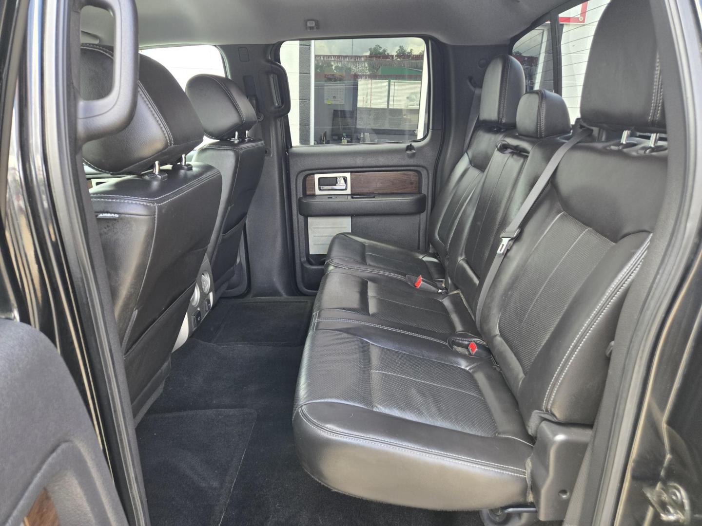2013 Black Ford F-150 Platinum SuperCrew 6.5-ft. Bed 2WD (1FTFW1CT6DK) with an 3.5L V6 TURBO engine, 6-Speed Automatic transmission, located at 503 West Court, Seguin, TX, 78155, (830) 379-3373, 29.568621, -97.969803 - 2013 Ford F-150 Platinum SuperCrew 6.5-ft. Bed 2WD with a 3.5L V6 TURBO, Automatic, Tilt, Cruise, AM/FM/CD Touchscreen Stereo, Power Windows, Locks, Seat and Side Mirrors, Leather Seating, Bluetooth, Dual Climate Control, Rear A/C, Heated and Cooled Seats, Running Boards, Backup Camera, Bumper Senso - Photo#6