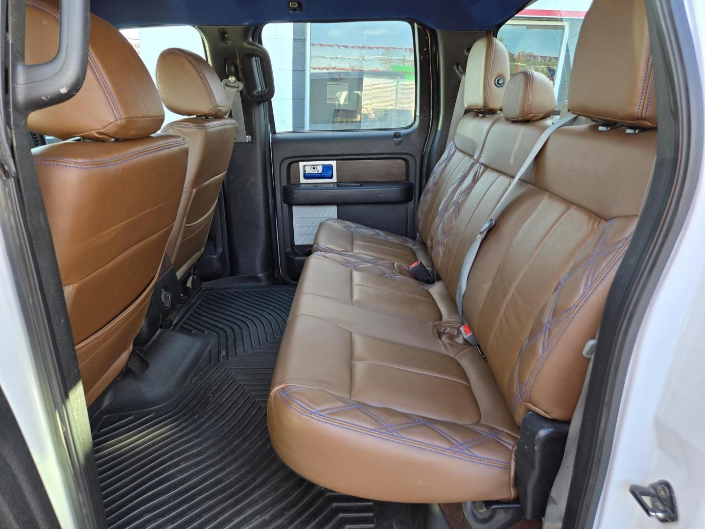 2014 WHITE Ford F-150 XL SuperCrew 5.5-ft. Bed 4WD (1FTFW1EFXEK) with an 5.0L V8 engine, 6-Speed Automatic transmission, located at 503 West Court, Seguin, TX, 78155, (830) 379-3373, 29.568621, -97.969803 - 2014 Ford F-150 XL SuperCrew 5.5-ft. Bed 4WD with a 5.0L V8, Automatic, Tilt, Cruise, AM/FM/CD/AUX Stereo, Bluetooth, Custom Seating, Custom Interior Trim, Trailer Towing, Steel Bumper and more!! - Photo#6