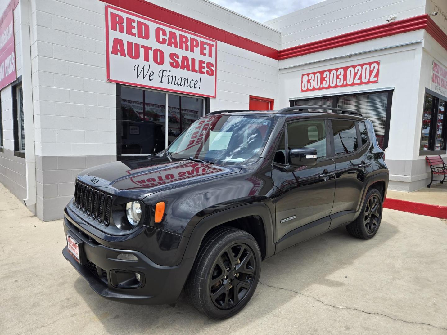 2016 Black Jeep Renegade Latitude 4WD (ZACCJBBT1GP) with an 2.4L L4 DOHC 16V engine, Automatic transmission, located at 503 West Court, Seguin, TX, 78155, (830) 379-3373, 29.568621, -97.969803 - Photo#0