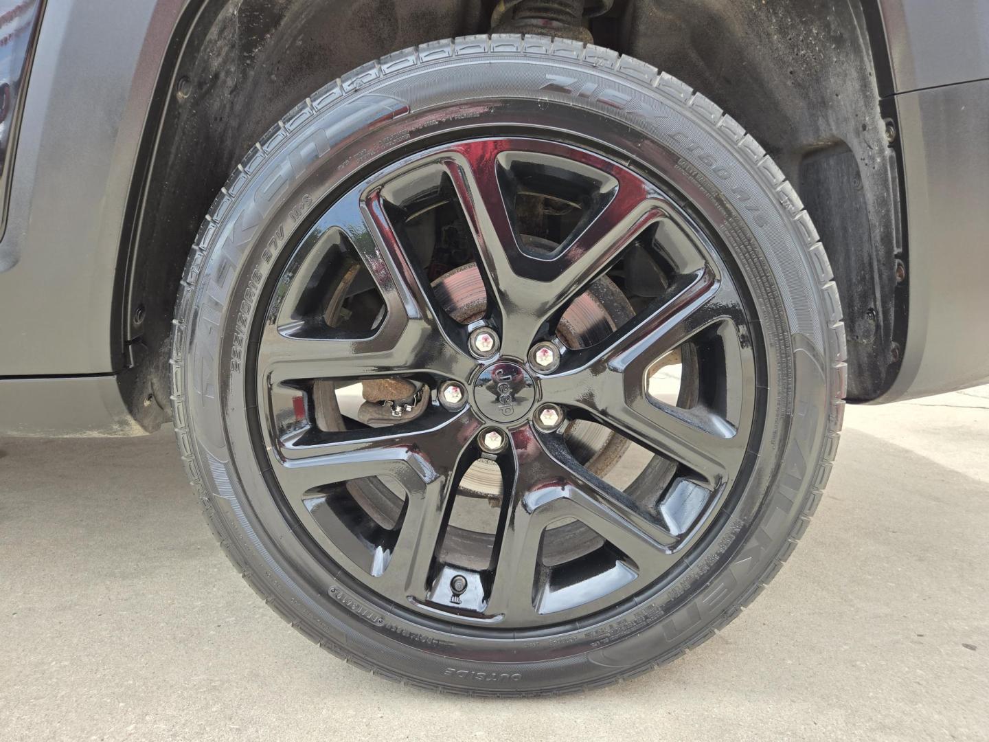 2016 Black Jeep Renegade Latitude 4WD (ZACCJBBT1GP) with an 2.4L L4 DOHC 16V engine, Automatic transmission, located at 503 West Court, Seguin, TX, 78155, (830) 379-3373, 29.568621, -97.969803 - Photo#8