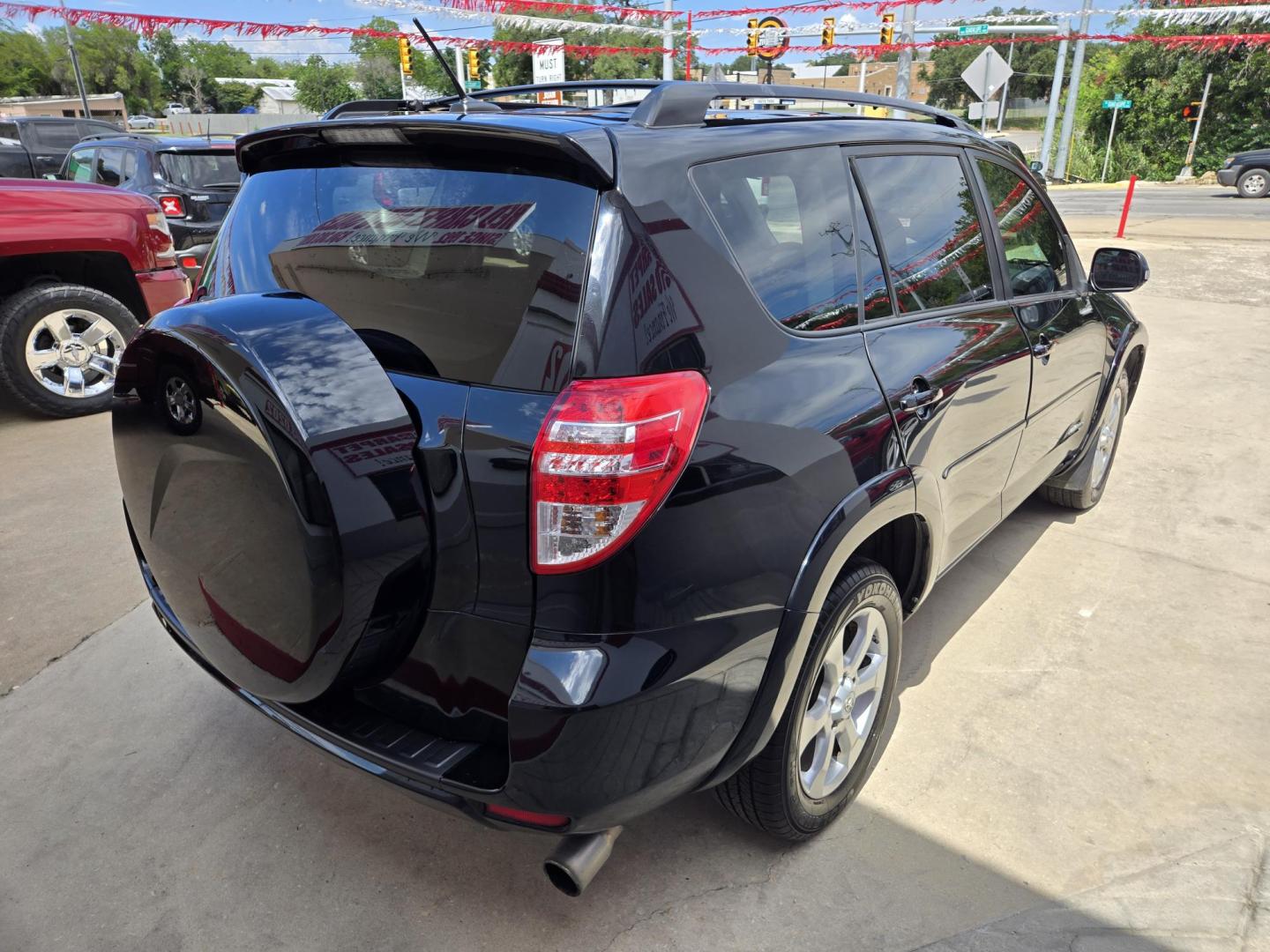 2010 Black Toyota RAV4 Limited I4 2WD (2T3YF4DVXAW) with an 2.4L L4 DOHC 16V engine, 4-Speed Automatic transmission, located at 503 West Court, Seguin, TX, 78155, (830) 379-3373, 29.568621, -97.969803 - 2010 Toyota RAV4 Limited 2WD with a 2.4L L4 DOHC 16V, Automatic, Tilt, Cruise, AM/FM/CD/AUX Stereo, Power Windows, Locks, Seat and Side Mirrors, Bluetooth, Dual Climate Control, Power Sunroof, Heated Seats, Alloy Wheels, Automatic Headlights, Rear Wiper, Rear Defroster and more!! - Photo#2