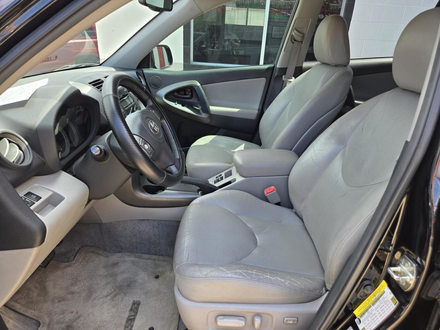 2010 Black Toyota RAV4 Limited I4 2WD (2T3YF4DVXAW) with an 2.4L L4 DOHC 16V engine, 4-Speed Automatic transmission, located at 503 West Court, Seguin, TX, 78155, (830) 379-3373, 29.568621, -97.969803 - 2010 Toyota RAV4 Limited 2WD with a 2.4L L4 DOHC 16V, Automatic, Tilt, Cruise, AM/FM/CD/AUX Stereo, Power Windows, Locks, Seat and Side Mirrors, Bluetooth, Dual Climate Control, Power Sunroof, Heated Seats, Alloy Wheels, Automatic Headlights, Rear Wiper, Rear Defroster and more!! - Photo#4