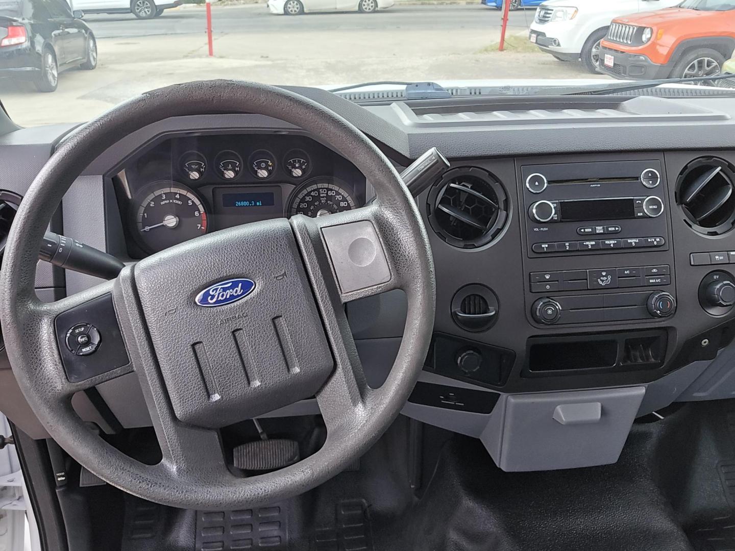 2015 WHITE Ford F-250 SD XLT 2WD (1FDBF2A68FE) with an 6.2L V8 OHV 16V engine, 6-Speed Automatic transmission, located at 503 West Court, Seguin, TX, 78155, (830) 379-3373, 29.568621, -97.969803 - 2015 Ford F-250 SD XLT 2WD with a 6.2L V8 OHV 16V, Automatic, Tilt, AM/FM/CD/AUX Stereo, Bluetooth, Front Bench Seating, Utility Box Storage, Trailer Towing and more!! - Photo#6