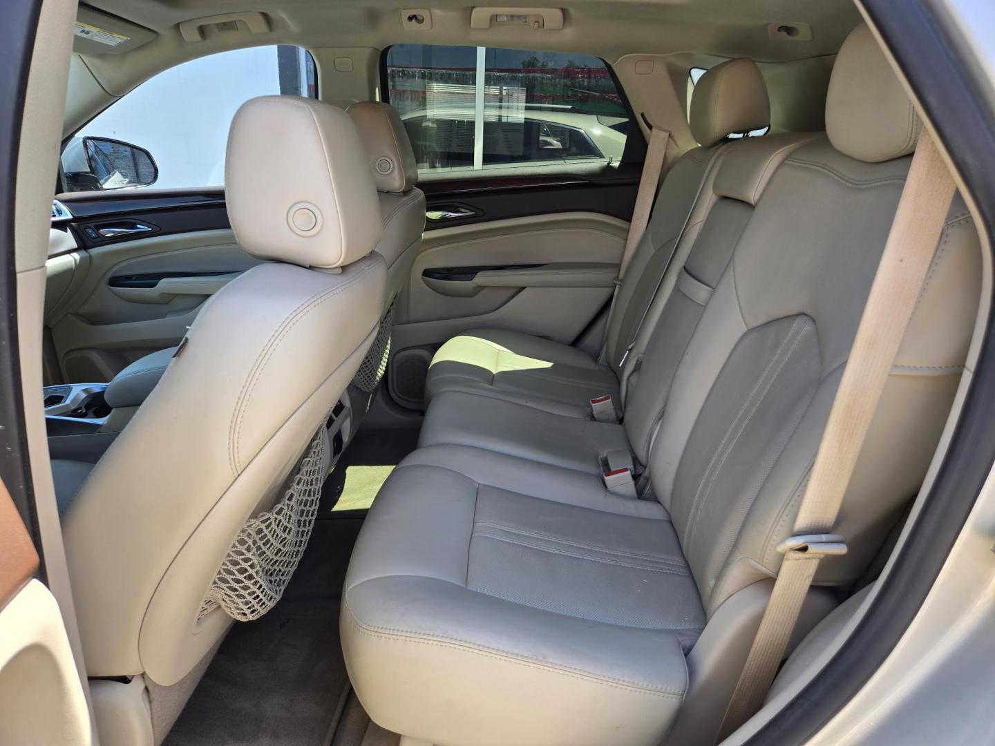 2015 Gold Cadillac SRX Performance Collection FWD (3GYFNCE38FS) with an 3.6L V6 DOHC 24V FFV engine, 6-Speed Automatic transmission, located at 503 West Court, Seguin, TX, 78155, (830) 379-3373, 29.568621, -97.969803 - 2015 Cadillac SRX Performance Collection FWD with a 3.6L V6 DOHC 24V FFV, Automatic, Tilt, Cruise, AM/FM/CD Touchscreen Stereo, Power Windows, Locks, Seat and Side Mirrors, Bluetooth, Leather Seating, Heated Seats, Dual Climate Control, Rear A/C, Tinted Windows, Power Sunroof, Rear Power Hatch, Allo - Photo#6