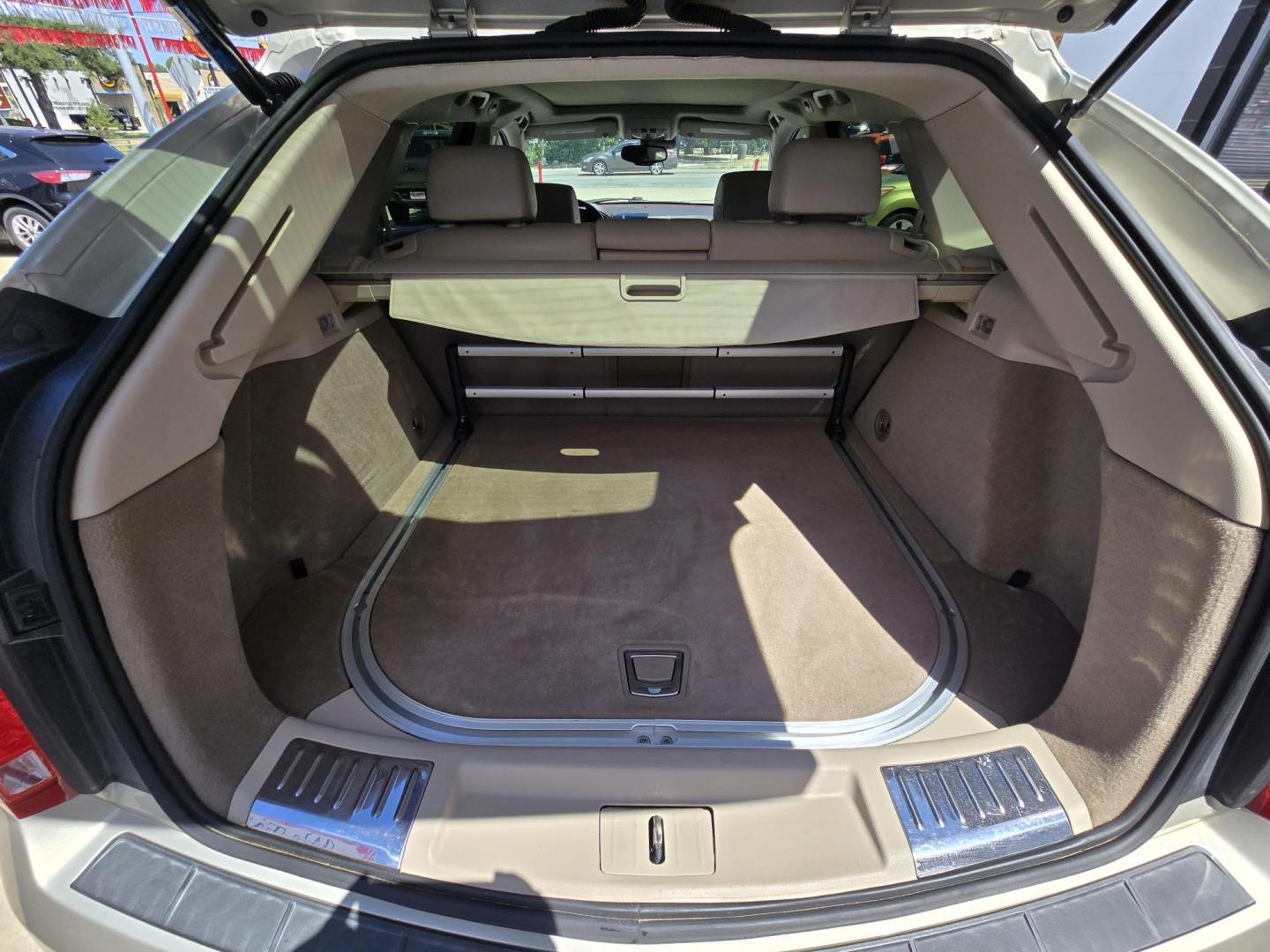 2015 Gold Cadillac SRX Performance Collection FWD (3GYFNCE38FS) with an 3.6L V6 DOHC 24V FFV engine, 6-Speed Automatic transmission, located at 503 West Court, Seguin, TX, 78155, (830) 379-3373, 29.568621, -97.969803 - 2015 Cadillac SRX Performance Collection FWD with a 3.6L V6 DOHC 24V FFV, Automatic, Tilt, Cruise, AM/FM/CD Touchscreen Stereo, Power Windows, Locks, Seat and Side Mirrors, Bluetooth, Leather Seating, Heated Seats, Dual Climate Control, Rear A/C, Tinted Windows, Power Sunroof, Rear Power Hatch, Allo - Photo#7