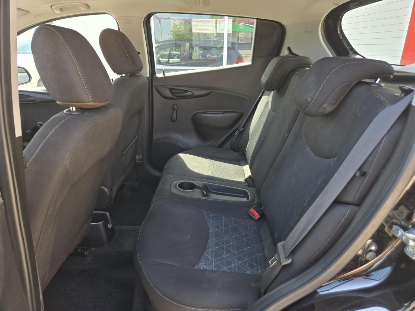 2020 Black Chevrolet Spark LS CVT (KL8CB6SA7LC) with an 1.4L L4 16V DOHC engine, CVT transmission, located at 503 West Court, Seguin, TX, 78155, (830) 379-3373, 29.568621, -97.969803 - 2020 Chevrolet Spark LS with a 1.4L L4 16V DOHC, Automatic, Tilt, AM/FM Touchscreen Stereo, Bluetooth, Automatic Headlights, Onstar Capability, Rear Wiper, Rear Defroster and more!! - Photo#6