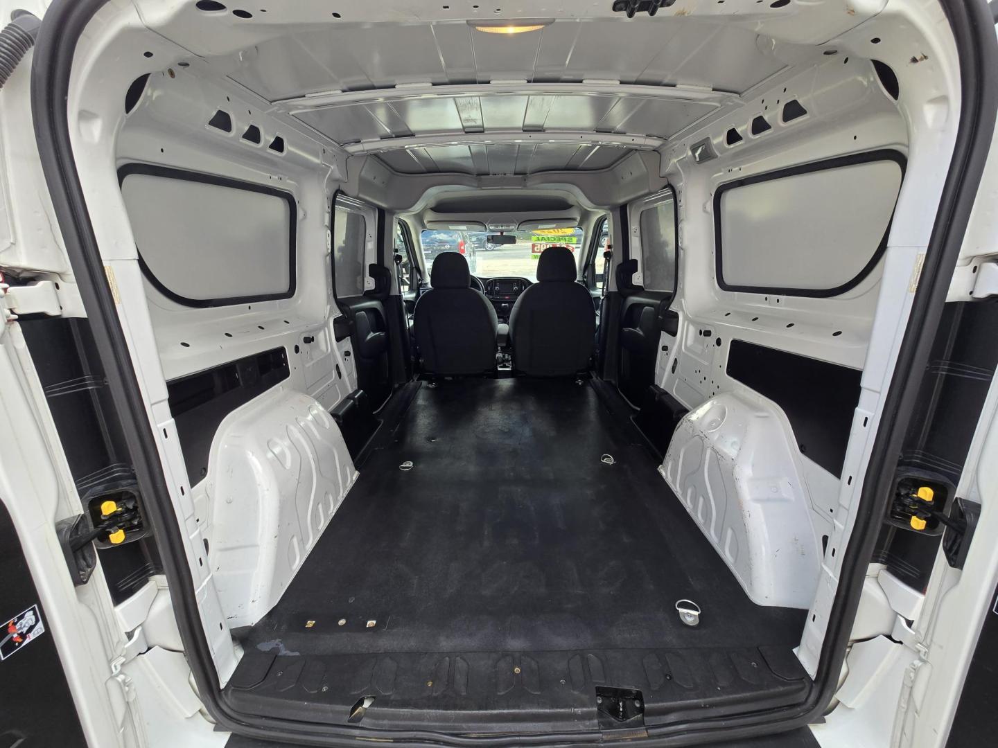 2022 WHITE RAM ProMaster City Wagon (ZFBHRFAB2N6) with an 2.4L L4 engine, 9A transmission, located at 503 West Court, Seguin, TX, 78155, (830) 379-3373, 29.568621, -97.969803 - 2022 RAM ProMaster City Wagon with a 2.4L L4, Automatic, Tilt, Cruise, AM/FM Touchscreen Stereo, Power Windows, Bluetooth, Overhead Storage, Backup Camera, Bumper Sensors, Alloy Wheels and more!! - Photo#8