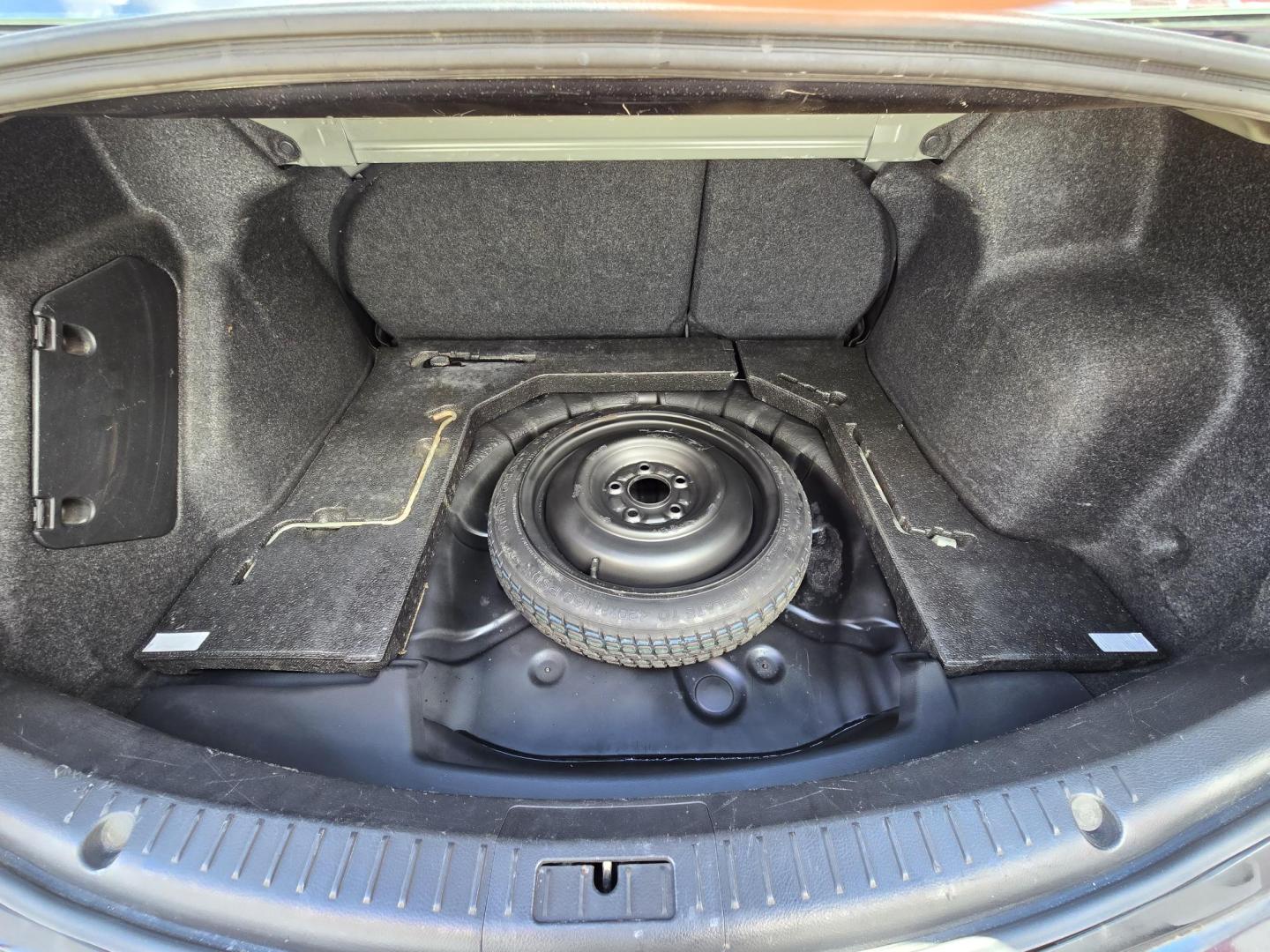 2012 Black Mazda MAZDA3 i Sport 4-Door (JM1BL1UF4C1) with an 2.0L L4 DOHC 16V engine, Manual Transmission transmission, located at 503 West Court, Seguin, TX, 78155, (830) 379-3373, 29.568621, -97.969803 - 2012 Mazda MAZDA3 i Sport 4-Door with a 2.0L L4 DOHC 16V, Standard Transmission, Tilt, AM/FM/CD/AUX Stereo, Power Windows, Locks and Side Mirrors, Tinted Windows, Custom Alloy Wheels, Rear Defroster and more!! - Photo#6