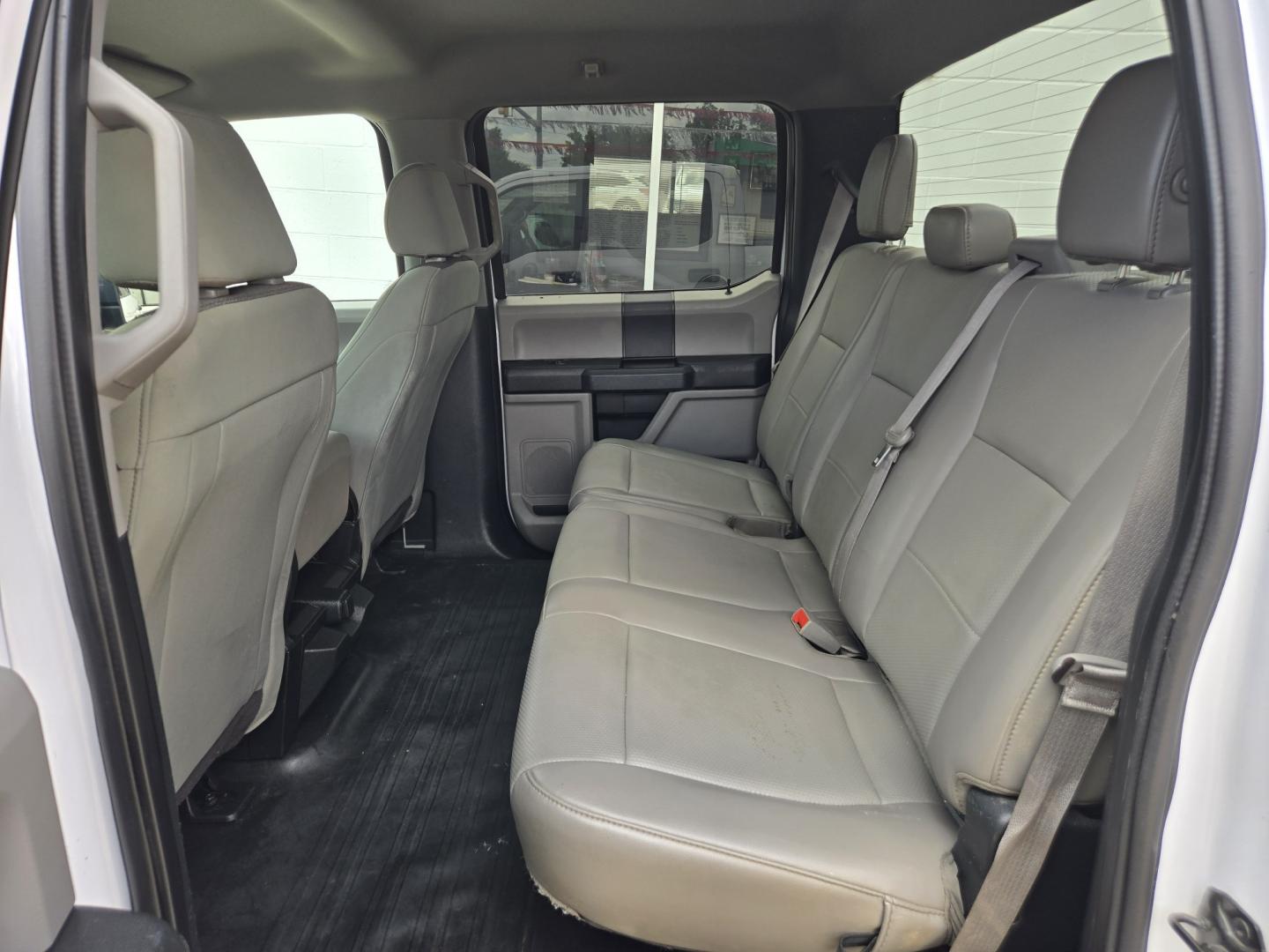 2019 WHITE Ford F-150 Lariat SuperCrew 5.5-ft. Bed 4WD (1FTEW1E56KK) with an 5.0L V8 OHV 32V engine, 6A transmission, located at 503 West Court, Seguin, TX, 78155, (830) 379-3373, 29.568621, -97.969803 - 2019 Ford F-150 XL SuperCrew 5.5-ft. Bed 4WD with a 5.0L V8 OHV 32V, Automatic, Tilt, Cruise, AM/FM Stereo, Power Windows, Locks and Side Mirrors, Bluetooth, Tinted Windows, Backup Camera, Bumper Sensors, Trailer Towing, Front Bench Seat, Alloy Wheels and more!!- Photo#6