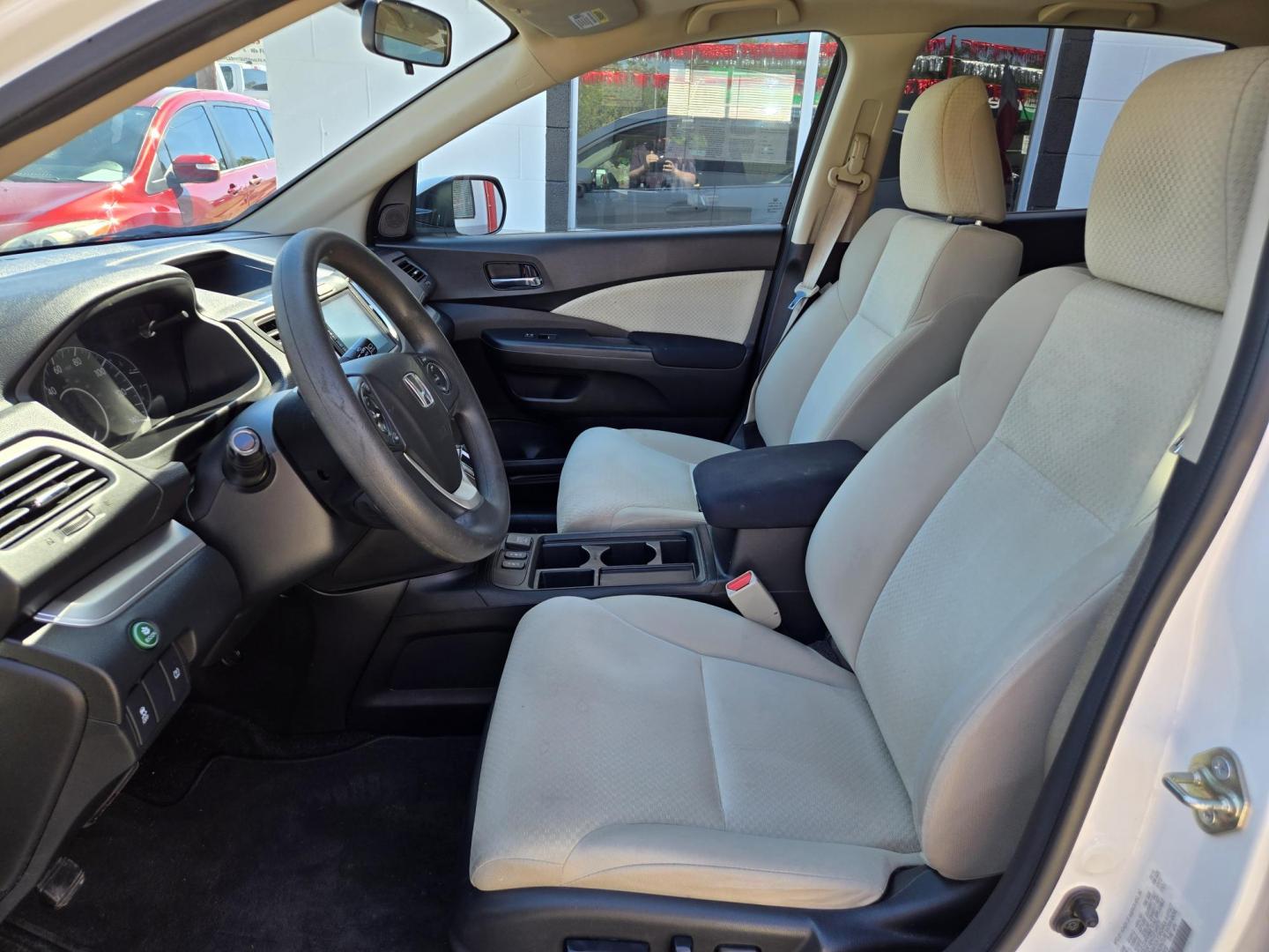 2016 WHITE Honda CR-V EX 2WD (5J6RM3H51GL) with an 2.4L L4 DOHC 16V engine, Automatic transmission, located at 503 West Court, Seguin, TX, 78155, (830) 379-3373, 29.568621, -97.969803 - 2016 Honda CR-V EX 2WD with a 2.4L L4 DOHC 16V, Automatic, Tilt, Cruise, AM/FM Touchscreen Stereo, Power Windows, Locks, Seat and Side Mirrors, Bluetooth, Heated Seats, Tinted Windows, Alloy Wheels, Backup Camera, Rear Wiper, Rear Defroster and more!! - Photo#4