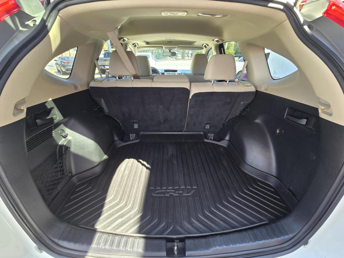 2016 WHITE Honda CR-V EX 2WD (5J6RM3H51GL) with an 2.4L L4 DOHC 16V engine, Automatic transmission, located at 503 West Court, Seguin, TX, 78155, (830) 379-3373, 29.568621, -97.969803 - 2016 Honda CR-V EX 2WD with a 2.4L L4 DOHC 16V, Automatic, Tilt, Cruise, AM/FM Touchscreen Stereo, Power Windows, Locks, Seat and Side Mirrors, Bluetooth, Heated Seats, Tinted Windows, Alloy Wheels, Backup Camera, Rear Wiper, Rear Defroster and more!! - Photo#7