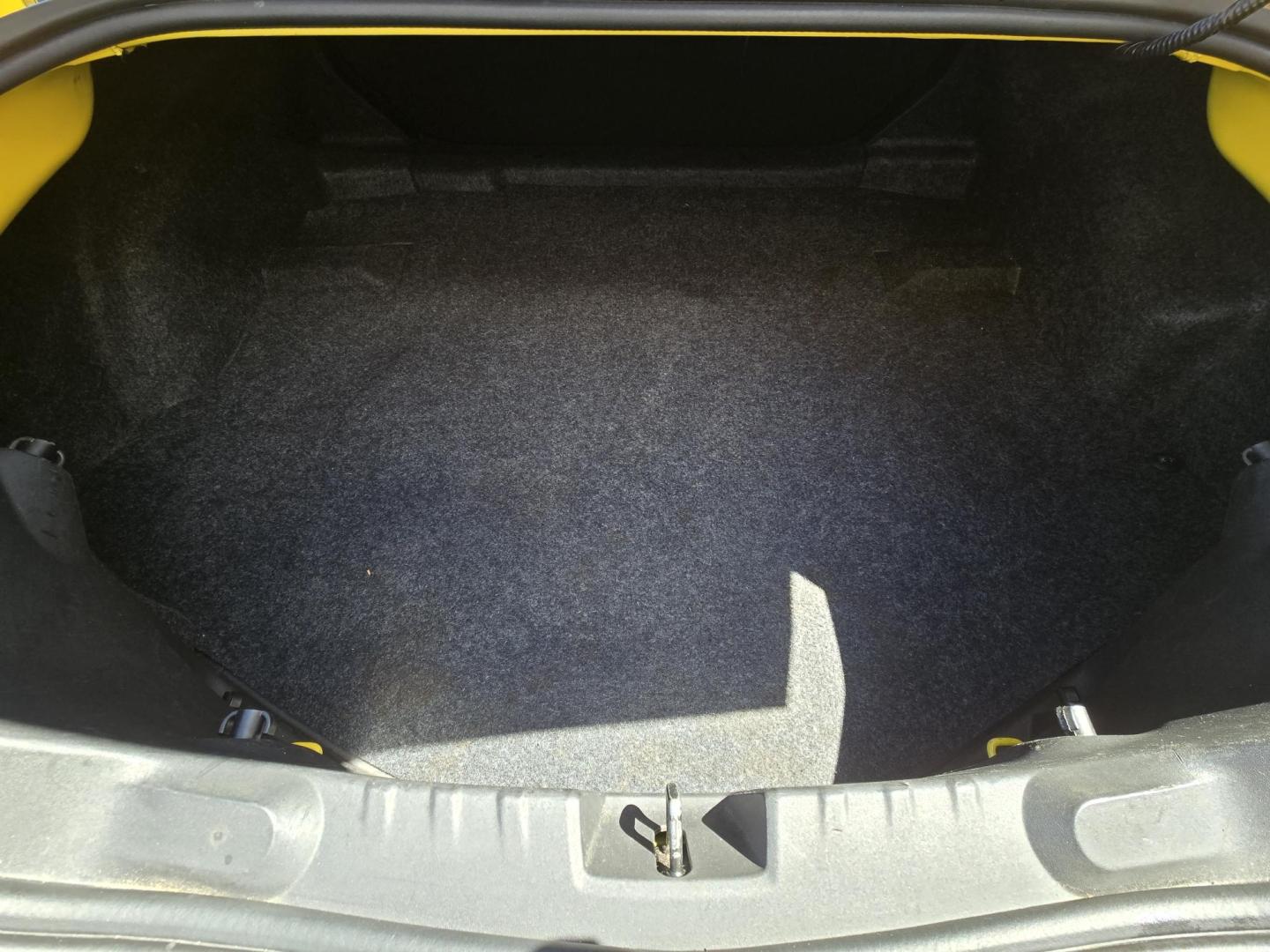 2014 YELLOW Chevrolet Camaro 2LS Coupe (2G1FA1E34E9) with an 3.6L V6 DOHC 24V FFV engine, 6-Speed Automatic transmission, located at 503 West Court, Seguin, TX, 78155, (830) 379-3373, 29.568621, -97.969803 - 2014 Chevrolet Camaro 2LS Coupe with a 3.6L V6 DOHC 24V FFV, Automatic, Tilt, Cruise, AM/FM/CD/AUX Stereo, Power Windows, Locks and Side Mirrors, Automatic Headlights, Alloy Wheels, Onstar Capability, Rear Defroster and more!! - Photo#7